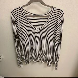 Brandy Melville Long Sleeve top